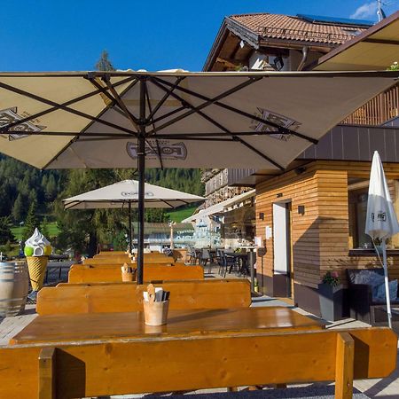 Bed and Breakfast Bar-Restaurant-Pizzeria Antermont Carezza al Lago Esterno foto