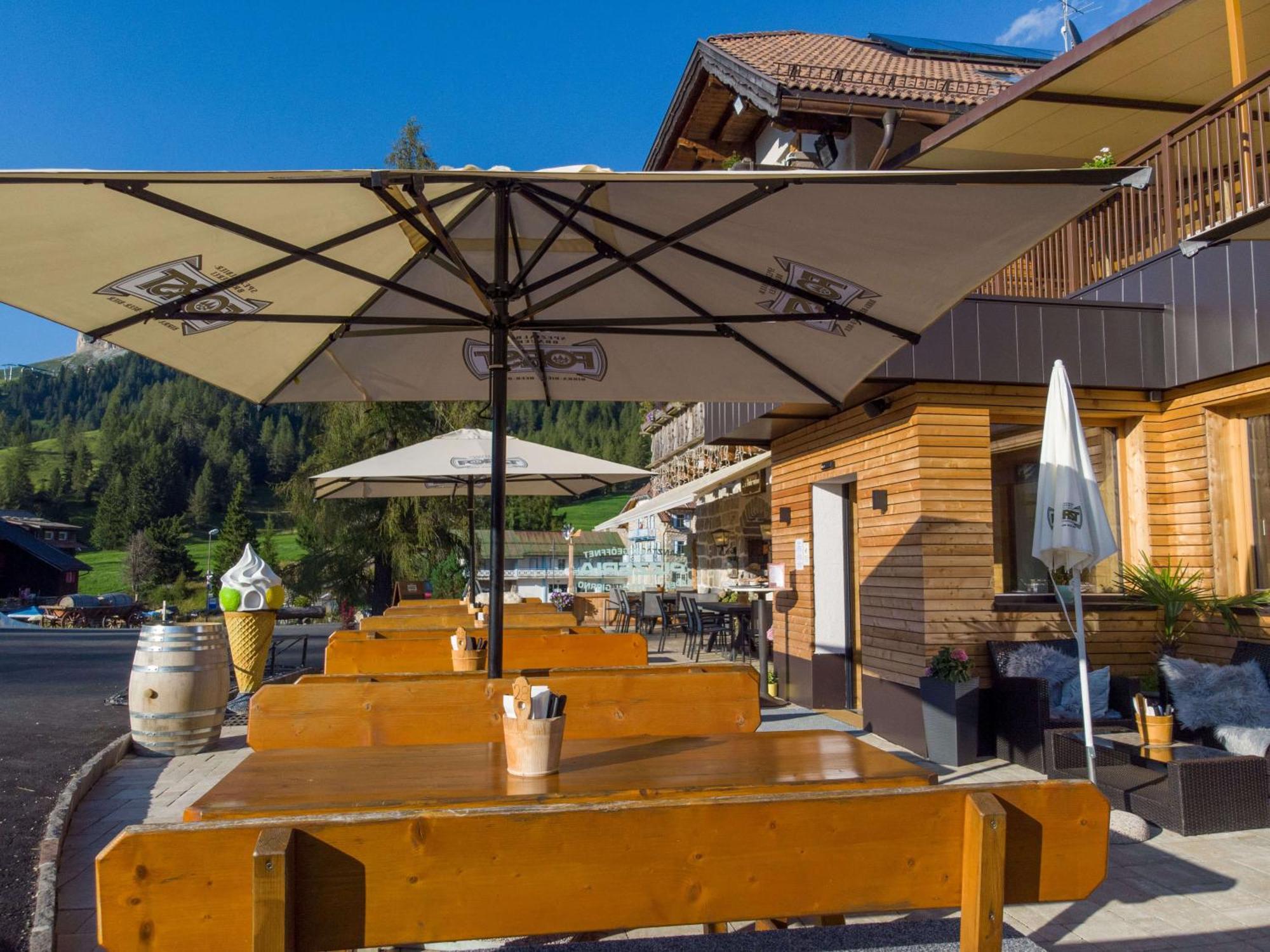 Bed and Breakfast Bar-Restaurant-Pizzeria Antermont Carezza al Lago Esterno foto