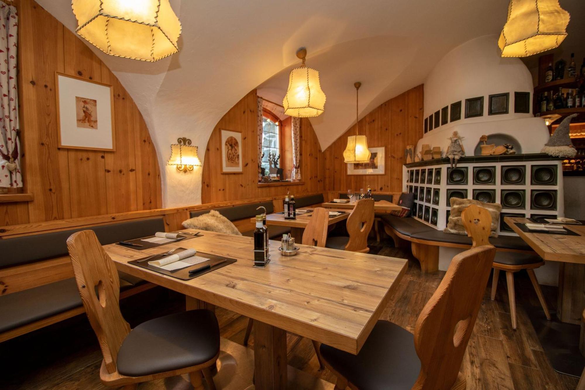 Bed and Breakfast Bar-Restaurant-Pizzeria Antermont Carezza al Lago Esterno foto