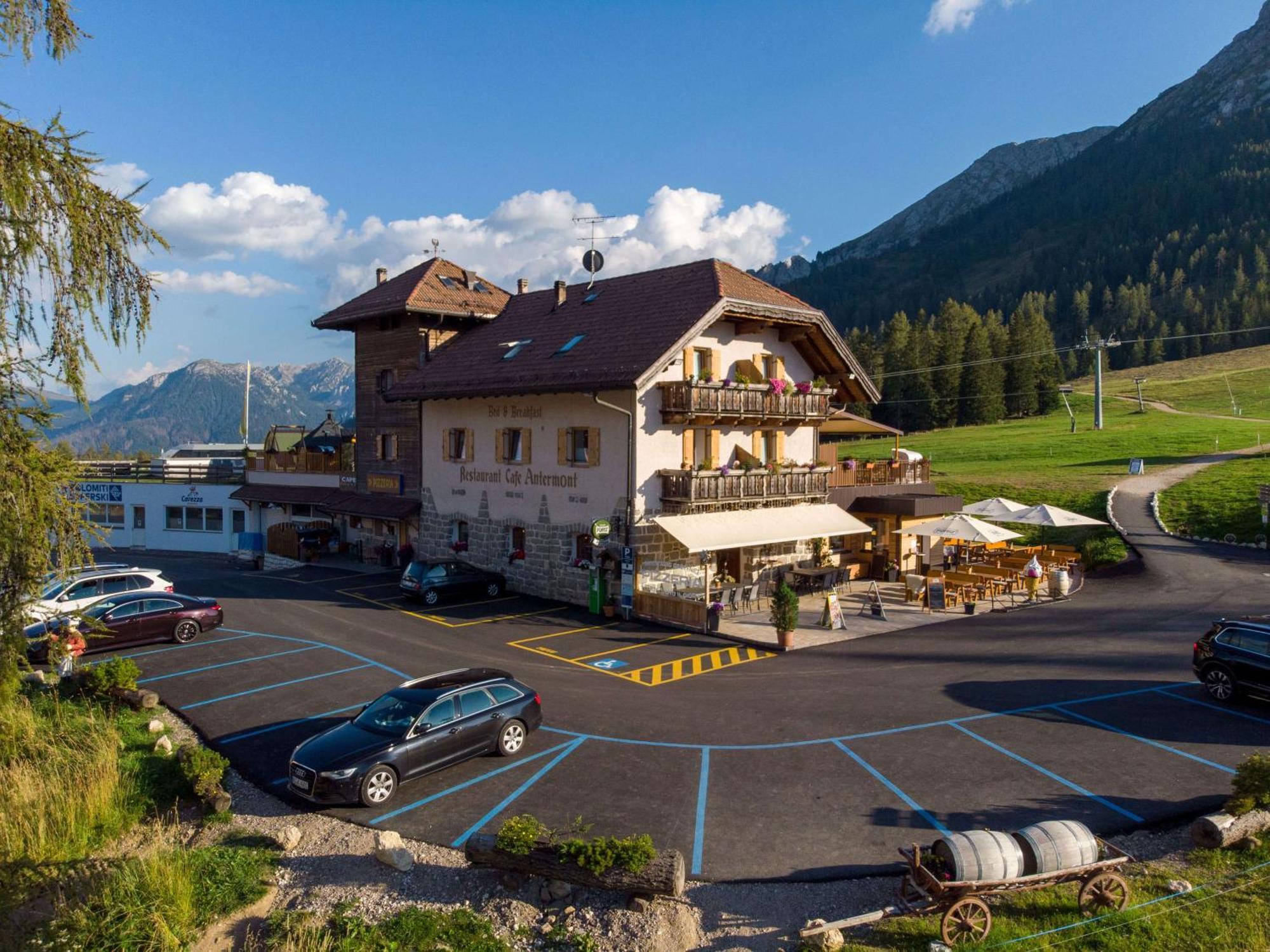 Bed and Breakfast Bar-Restaurant-Pizzeria Antermont Carezza al Lago Esterno foto